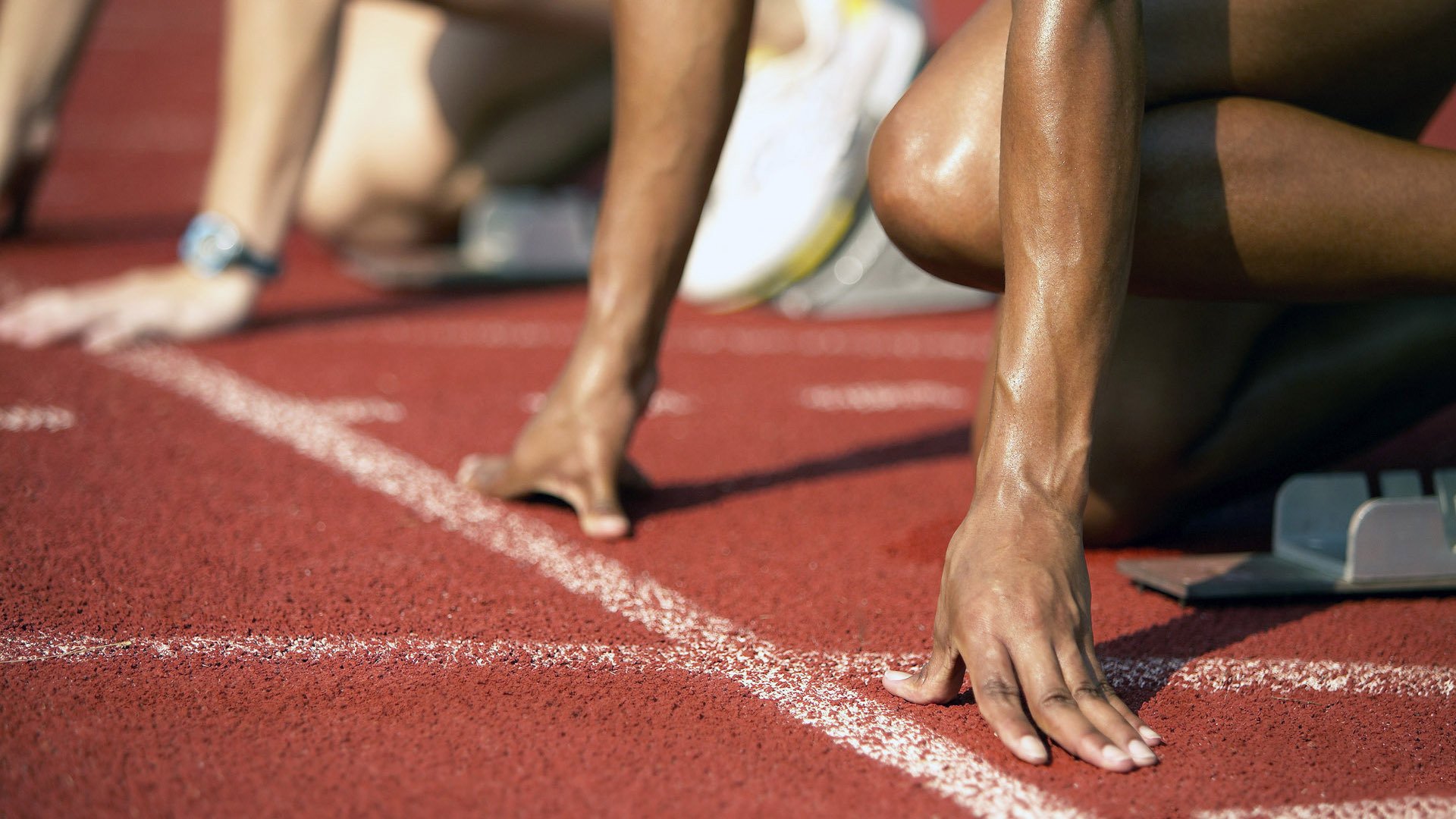 一剑封喉！乔治压哨绝杀惊艳四座，马刺终结尼克斯七连胜